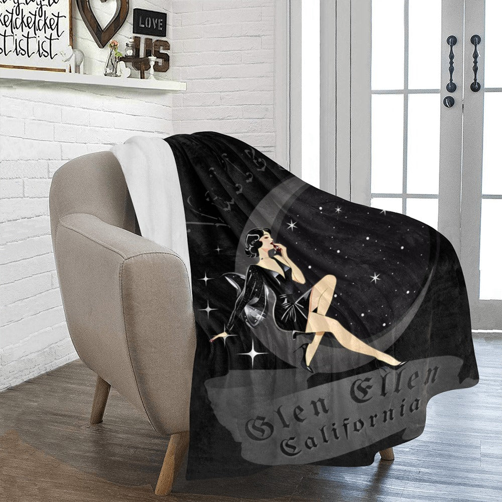 Valley Moon Vamp Blanket Ultra-Soft Micro Fleece Blanket 43"x56"